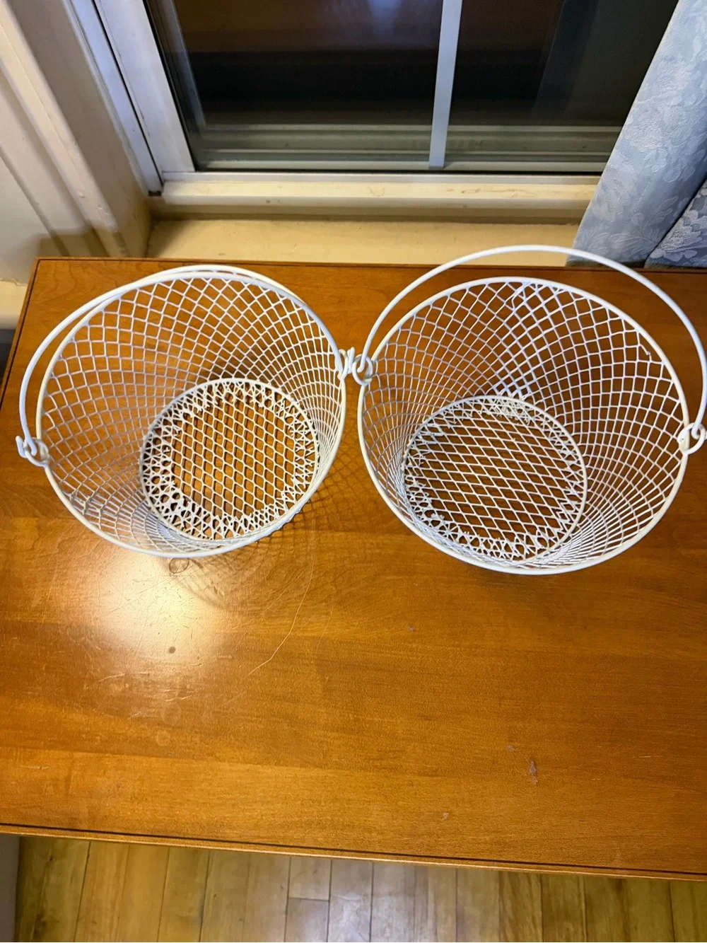White Wire Mesh Decorative Handle Basket - Set of 2